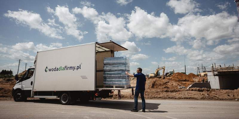 Zakup wody mineralnej dla pracowników