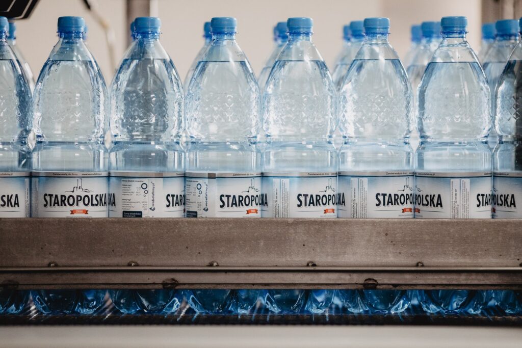 Paleta wody mineralnej z darmową dostawą bezpośrednio od producenta